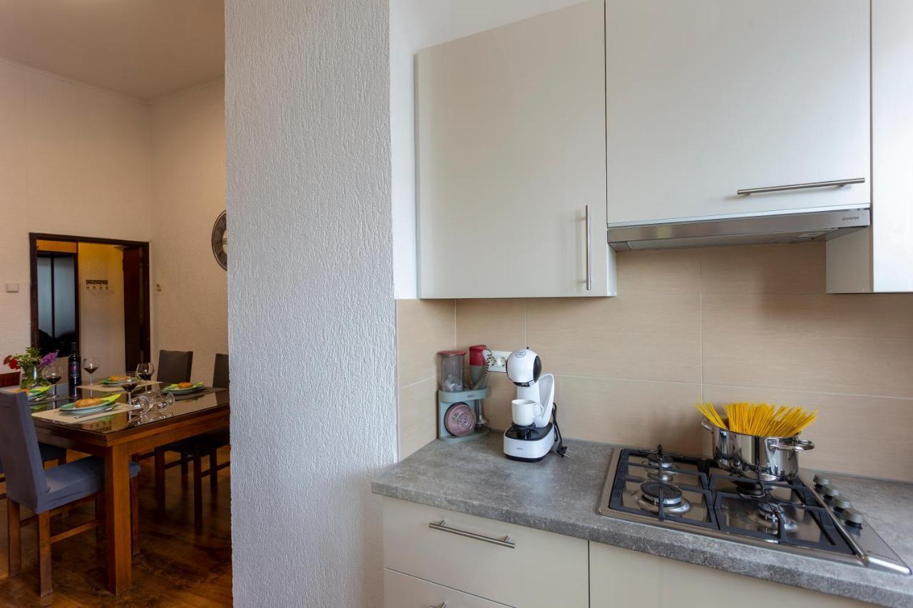 Apartman Lema Pula Exteriér fotografie