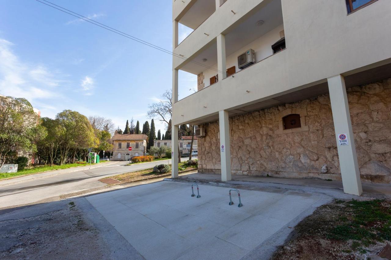 Apartman Lema Pula Exteriér fotografie