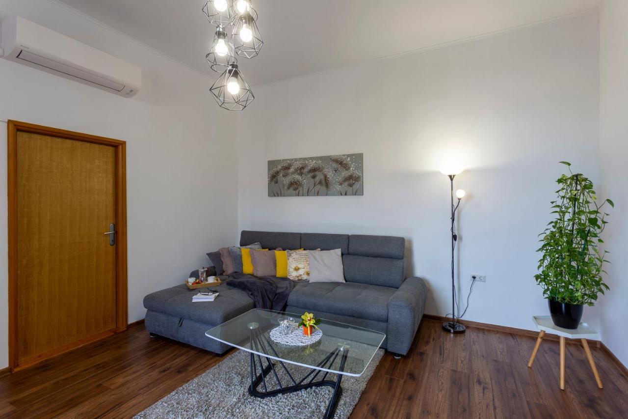 Apartman Lema Pula Exteriér fotografie